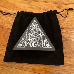 Harry Potter Deathly Hallows Magnetic Trinket Box and Pin